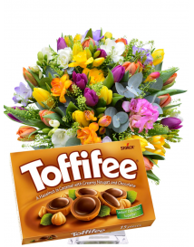 Tulipány + frézie + Toffifee 125g.